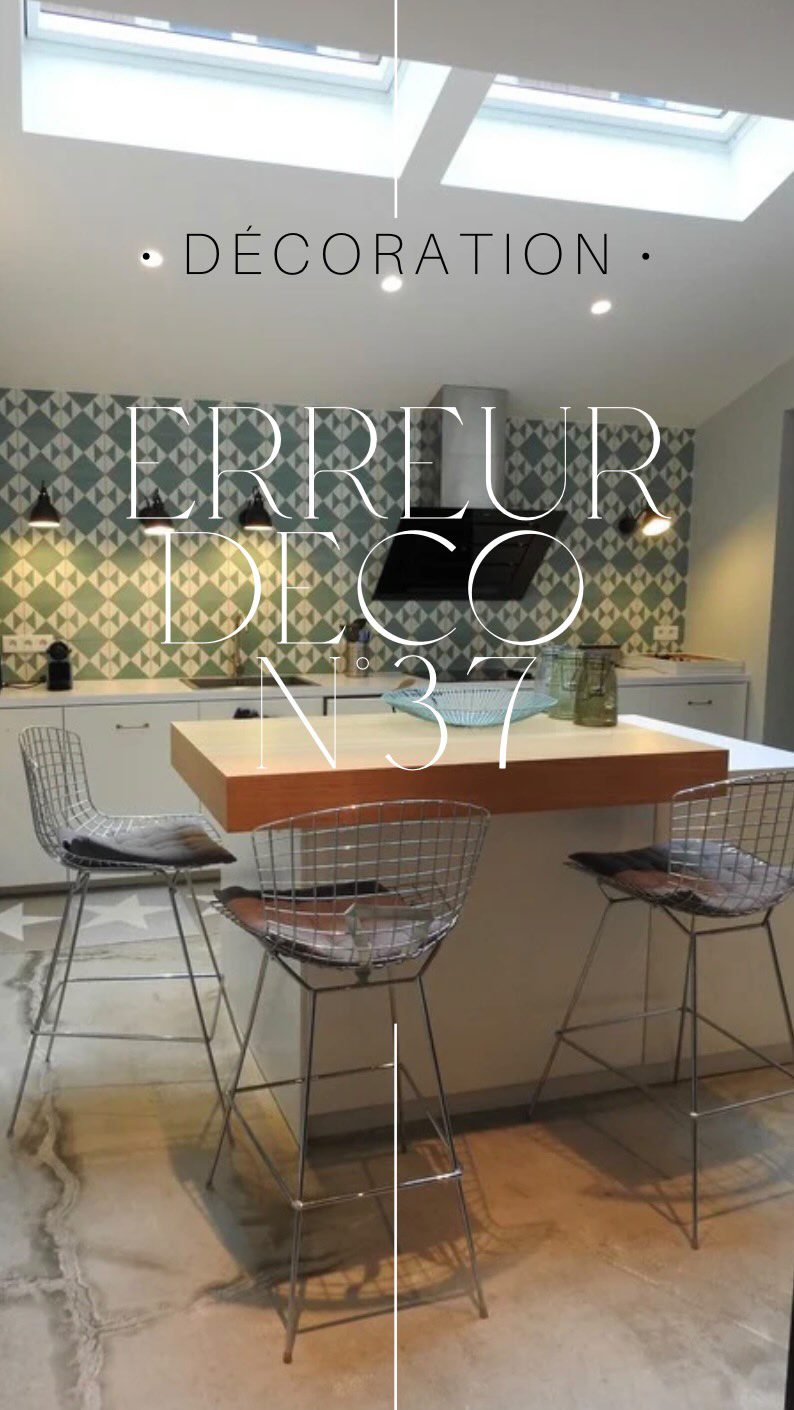 Erreur déco #37 sur 100: celle qui empêche vos pièces de paraître lumineuses : Négliger la lumière naturelle  Quelque soit l’endroit où vous vivez dans le monde, la lumière est l’un des aspects les plus importants du design d’intérieur. Avoir accès à la lumière naturelle du soleil fait une énorme différence dans votre humeur, car cela vous aide à absorber la vitamine D dans votre peau.  Sur le plan pratique, la lumière du soleil vous aide également à réduire les coûts d’électricité, car vous n’avez pas besoin d’allumer les lumières pendant la journée. Et cela rend simplement la vie meilleure d’avoir accès à la lumière du soleil, surtout les mois d’hiver.
#designerdebonheur #design #decoration #deco #déco #home #homedesign #architectureinterieure #designinterieur #erreur #erreursàéviter