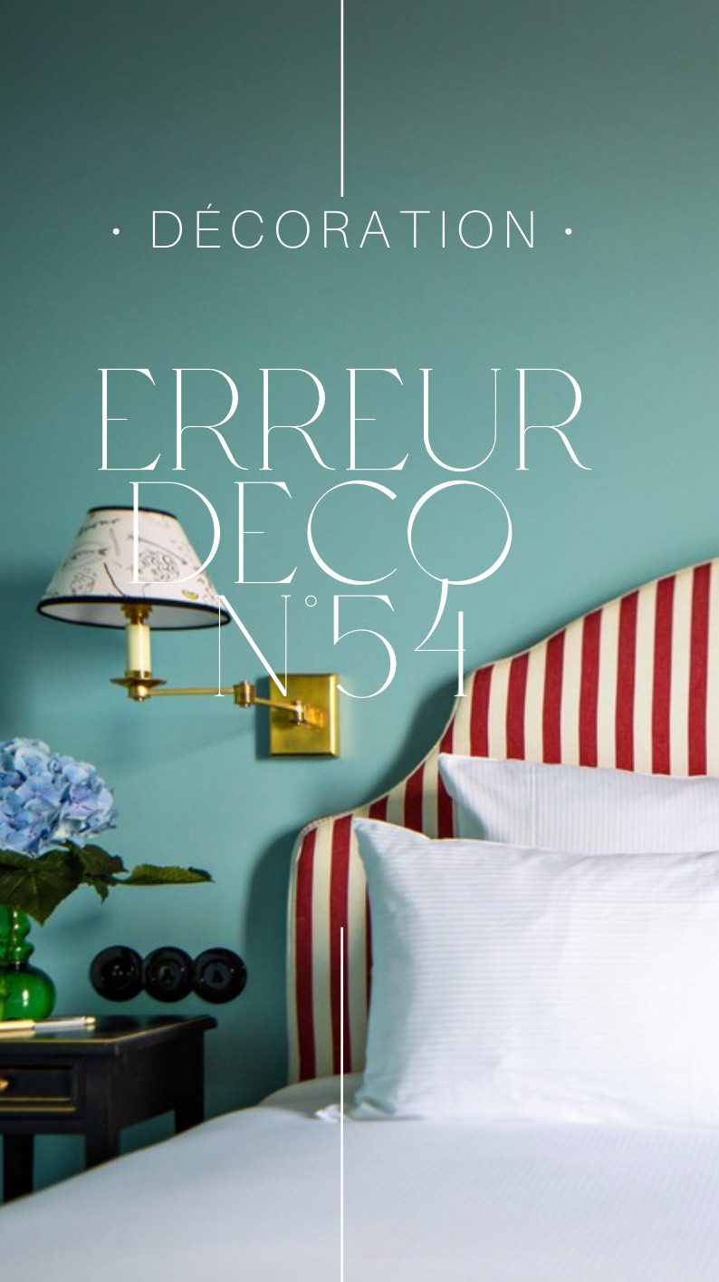 L’erreur déco du jour #54 sur 100 : Garder une chambre connectée  Éloignez les ondes, les images et les bruits de cet espace pour favoriser un sommeil réparateur et un réveil plus serein, sans être tenté de plonger dans votre téléphone dès les premières secondes de la journée. Je sais… c’est pas simple… mais c’est vraiment une question d’habitude!  Astuce  Créez un véritable havre de paix dans votre chambre en évitant d’y installer des écrans : pas de TV, d’ordinateur, de tablette ou de téléphone.
Placez votre téléphone à charger dans une autre pièce avant de vous coucher. Cela vous permettra de vous réveiller avec un réveil classique, de démarrer votre journée en douceur, de prendre une douche, de vous habiller et de vous réveiller complètement avant de consulter vos emails ou de scroller les dernières news 😉  Et si vous avez des enfants, offrez-leur un vrai trésor : une chambre déconnectée, où l’imagination remplace le Wi-Fi!
#designerdebonheur #design #decoration #deco #déco #home #homedesign #architectureinterieure #designinterieur #erreur #erreuràéviter