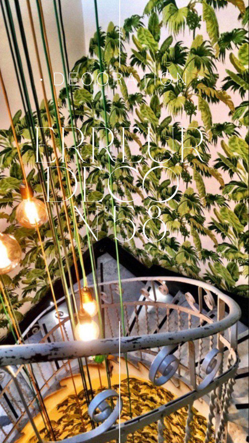 L’erreur déco du jour #58 sur 100 : Ne pas décorer les pièces de passage  Ne sous-estimez pas les pièces de passage! Ces espaces, comme les escaliers, couloirs, le petit coin et même la salle de bains, sont les terrains parfaits pour exprimer vos idées déco les plus audacieuses. Puisqu’on n’y passe pas des heures, pourquoi ne pas en profiter pour oser un style unique et créatif?  Laissez libre cours à votre perfectionnisme et soignez chaque détail, du sol au plafond. Pensez à un papier peint panoramique, un mur de cadres, ou toute autre inspiration qui vous fait vibrer. Faites de ces petits espaces un vrai spectacle en ajoutant des bibelots, des cadres, ou même un dessin, une assise et un luminaire pour créer un effet “waouh” garanti! Et comme dans les autres pièces, pensez au point focal!  #designerdebonheur #design #decoration #deco #déco #home #homedesign #architectureinterieure #designinterieur #erreur #erreuràéviter