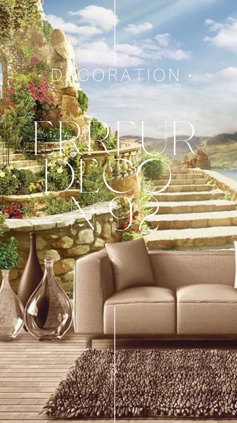 Erreur déco #92: Choisir des trompe-l’oeil qui ne trompent pas  Avec le renouveau du papier peint, l’offre a explosé, avec une multitude de nouveaux fournisseurs qui rivalisent d’idées, mais parfois, cette surabondance donne lieu à des créations au goût douteux… c’est souvent le cas des trompe-l’œil qui frôlent souvent le kitsch.  Le trompe l’œil est à double tranchant : 
soit il trompe vraiment (ce qui est rare) et ça marche, 
soit il ne trompe pas et il devient cheap.  On préfère mille fois un joli papier peint plutôt qu’un faux mur en briques pour un effet industriel clairement raté.  #designerdebonheur #design #decoration #deco #déco #home #homedesign #architectureinterieure #designinterieur #erreur #erreuràéviter