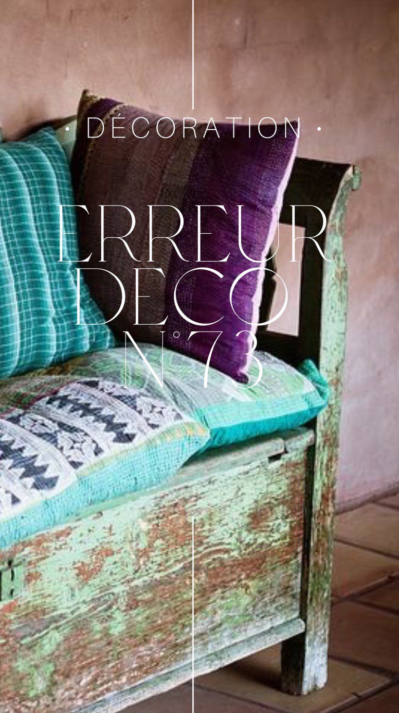 🎯 Erreur déco #73 : Négliger le confort des assises  On l’a tous vécu : un coup de cœur pour un canapé ou un fauteuil qui fait rêver en boutique ou dans les magazines. Mais voilà, une fois à la maison, vous vous rendez compte qu’il est aussi confortable qu’un banc de parc. Oups !  ASTUCE  Prenez le temps, vraiment. Installez-vous, testez-le sous toutes les coutures, et surtout, faites participer toute la tribu ! Parce qu’un salon, c’est un espace pour tout le monde, pas juste pour avoir un beau décor.  Alors, on vise le confort ET le style, et promis, vos soirées seront bien plus agréables !  Le Chesterfield, tellement chic…. Mais pour se vautrer devant votre série préférée… peut être pas l’idéal :-)  #designerdebonheur #design #decoration #deco #déco #home #homedesign #architectureinterieure #designinterieur #erreur #erreuràéviter